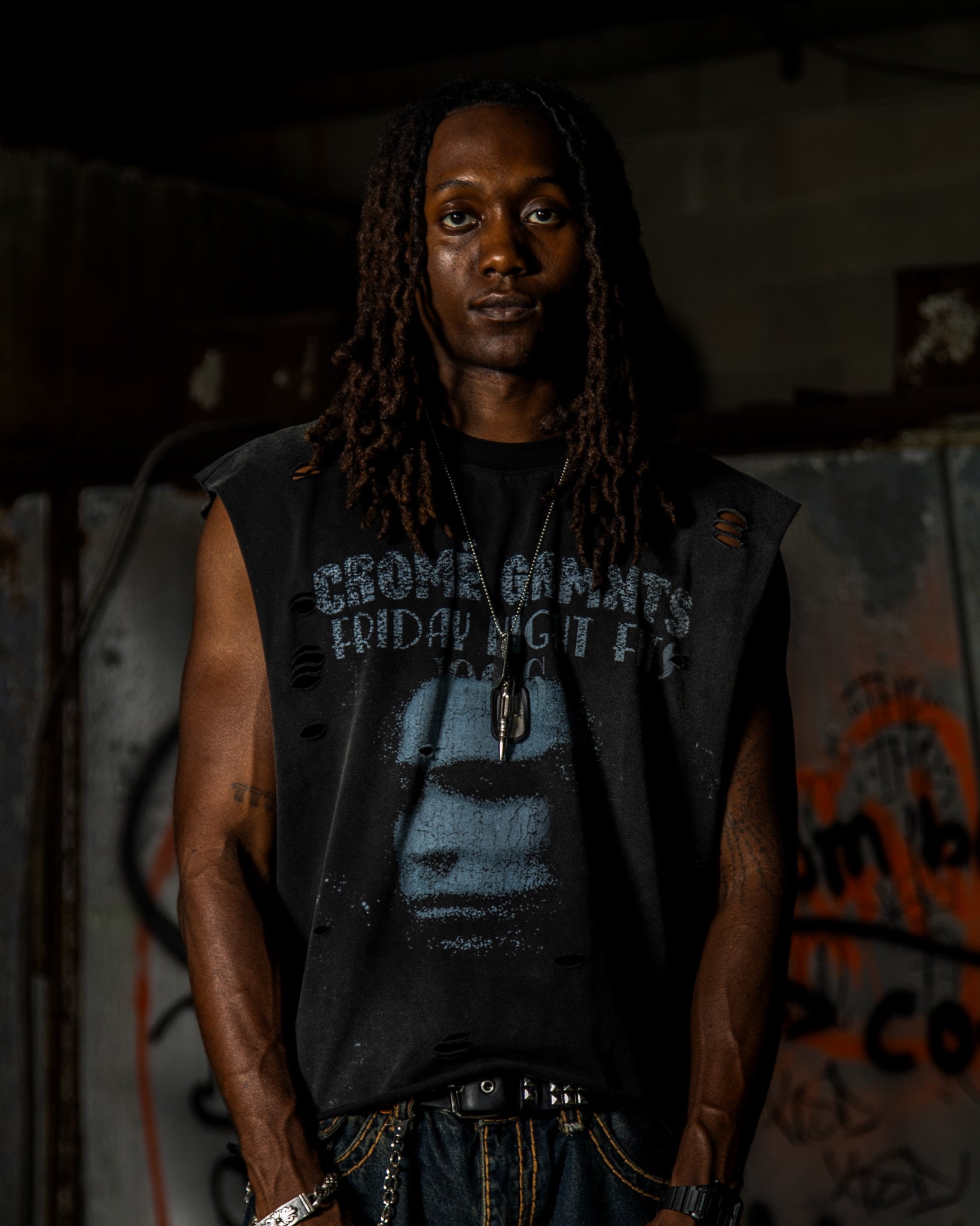 "FRIDAY NIGHTS" SLEEVELESS T-SHIRT